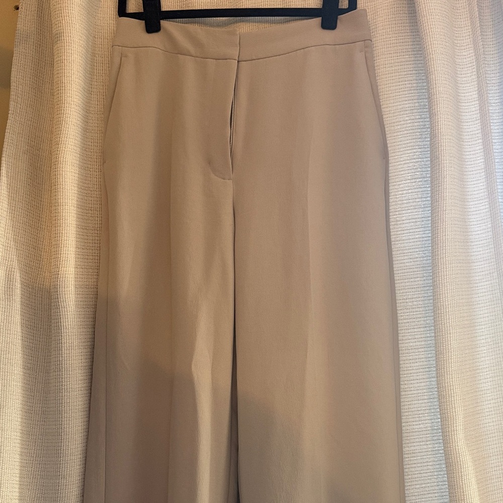 Aritzia Like New light grey Wide-Leg Dress Pants